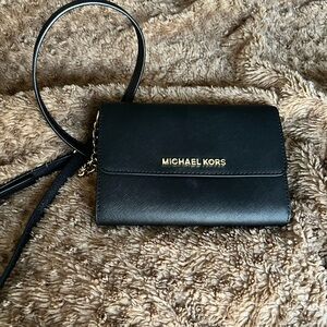 Michael Kors Cross Body Bag